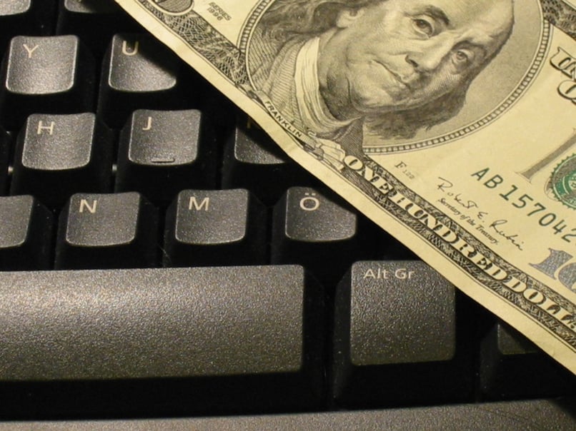Is there a foolproof way to earn money online? Is there a foolproof way to earn money online?